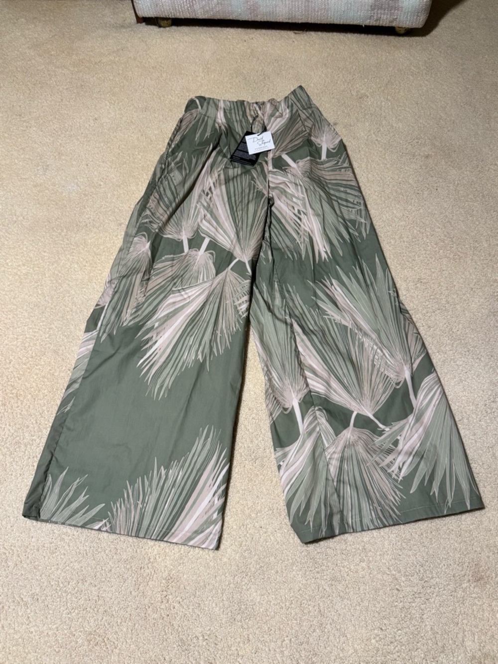 Palm-Print Wide Leg Pants in Olive and Cream - NWT